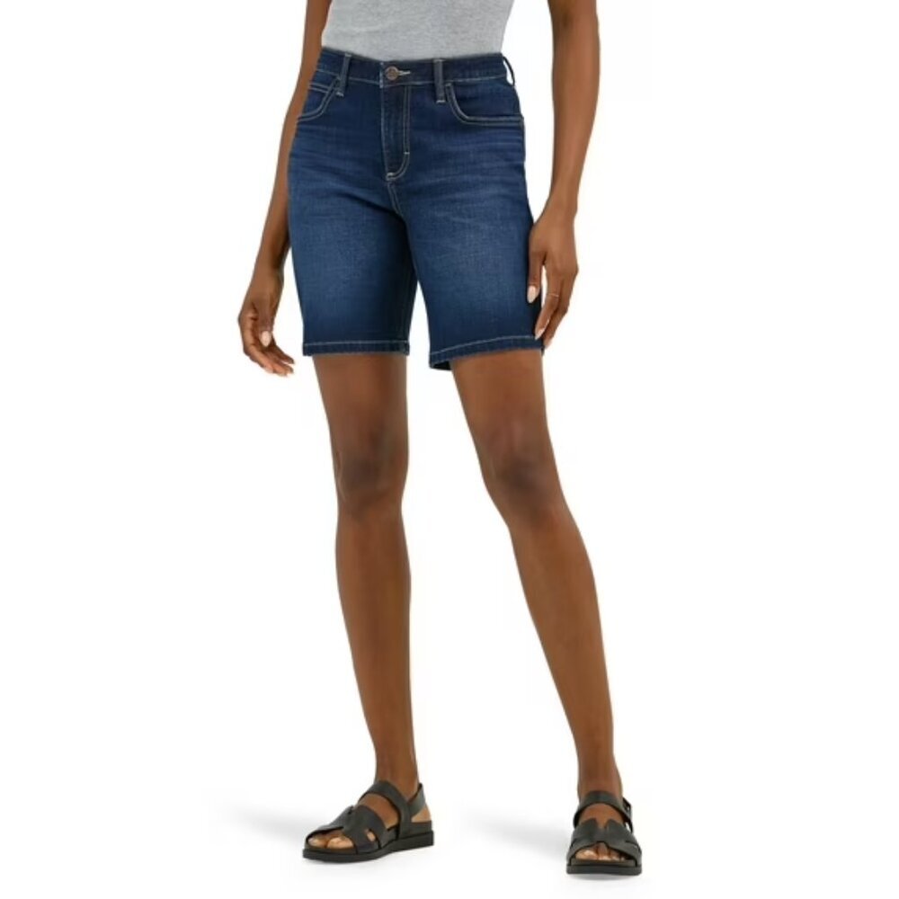 Lee Women's Mid Rise Cuffed Bermuda Shorts, Size 20, Mid Rise, Regular Fit, Blue